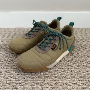 Teva Wyldland Sneakers in Aloe - Size 7